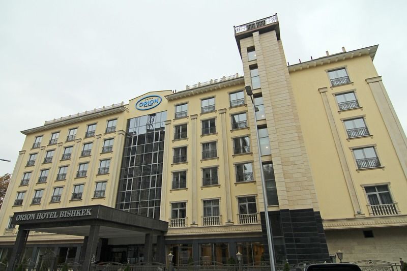 Orion Hotel บิชเคก ภายนอก รูปภาพ The headquarters of the National University of Lesotho